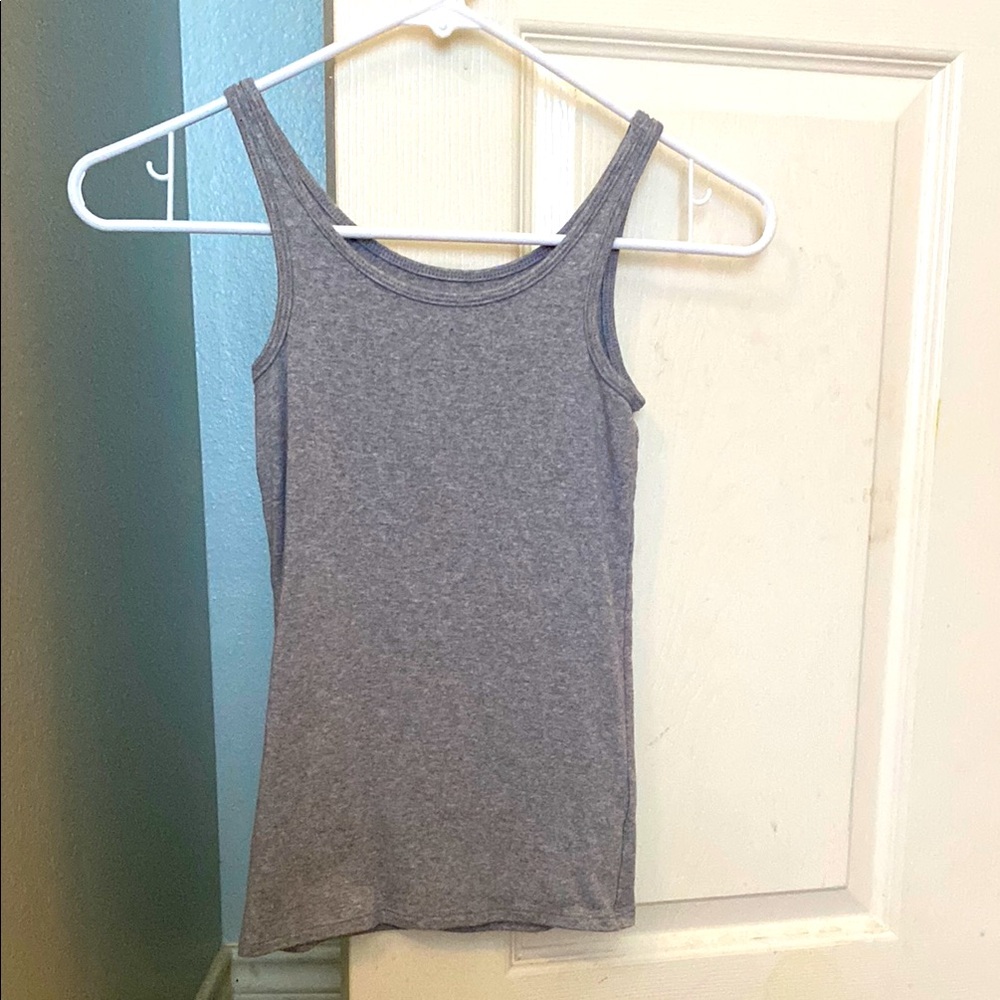 Old Navy Gray Fitted Sleeveless Tank Top